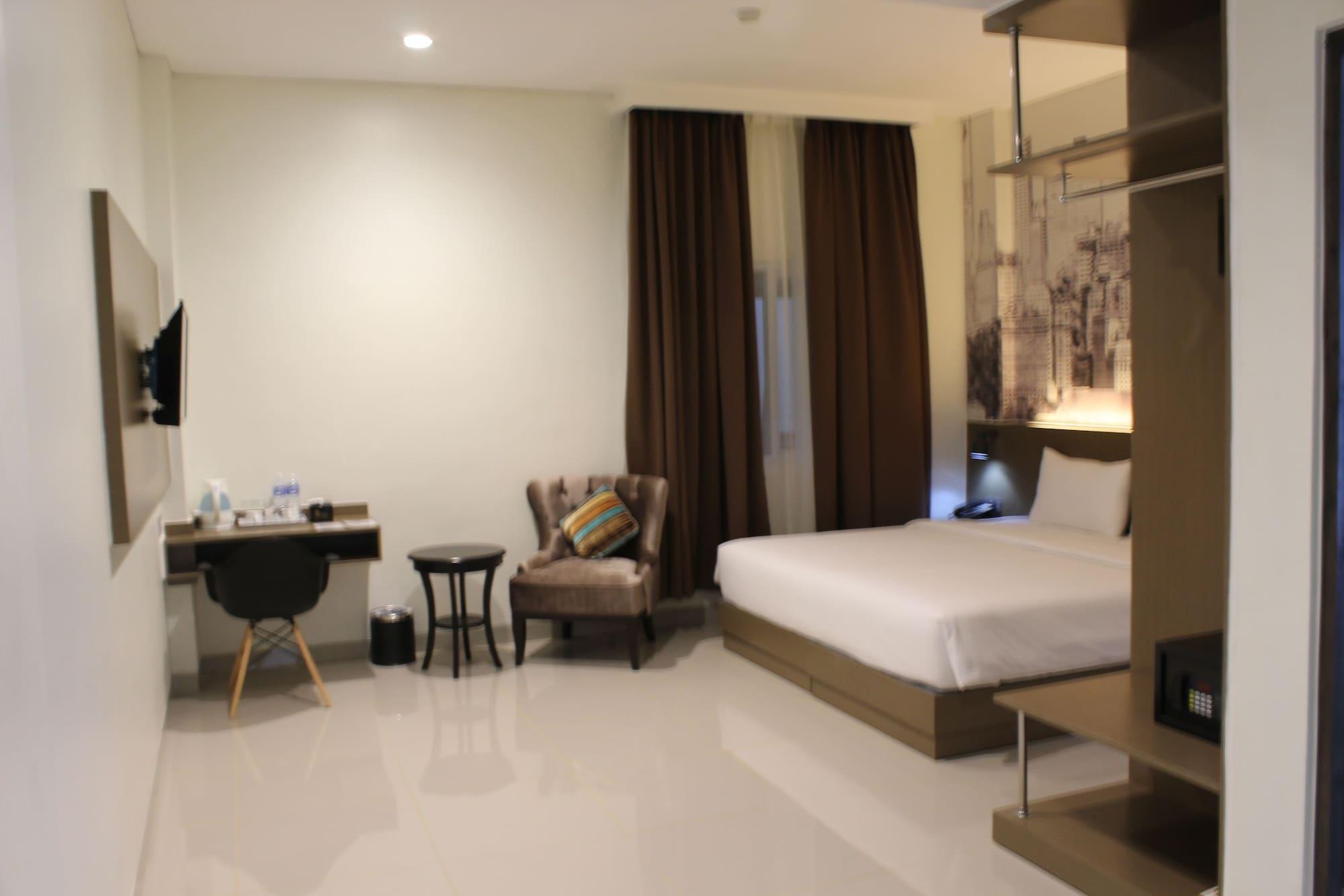 Opi Indah Hotel Palembang Extérieur photo