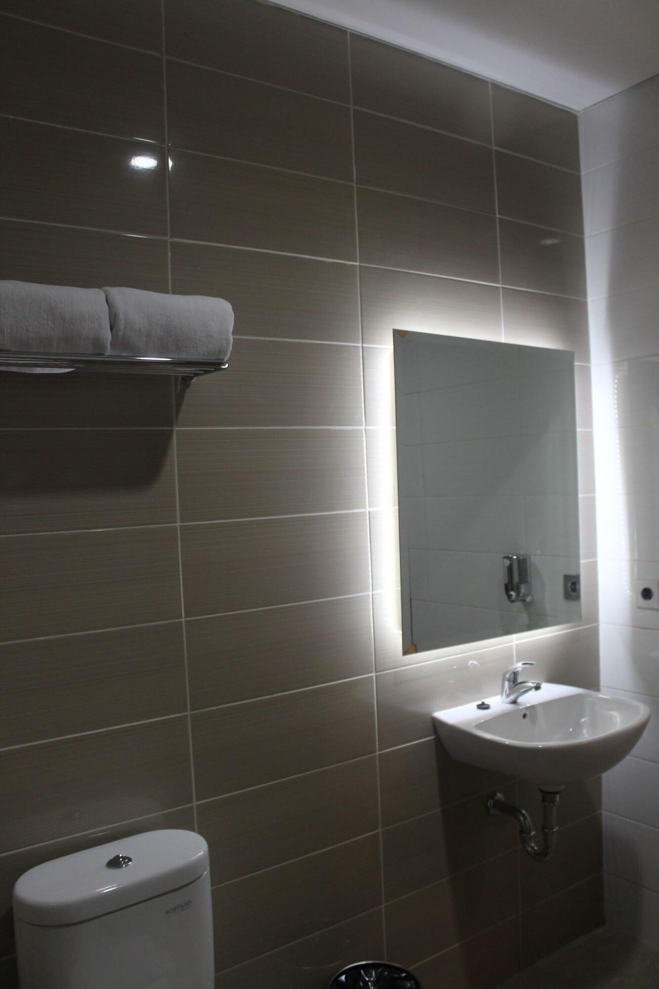 Opi Indah Hotel Palembang Extérieur photo