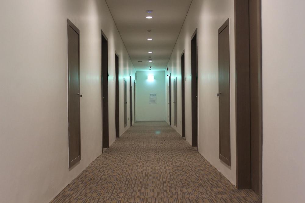 Opi Indah Hotel Palembang Extérieur photo