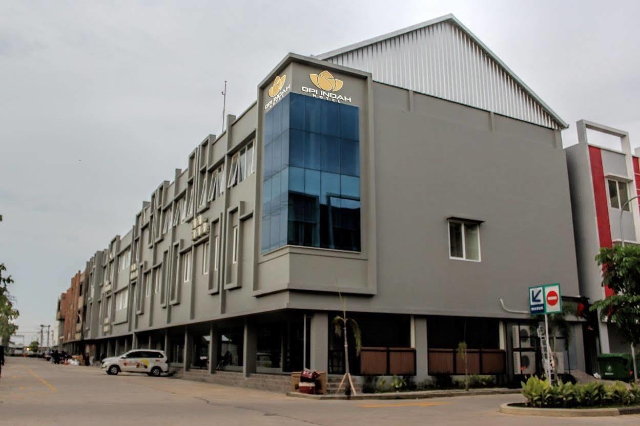 Opi Indah Hotel Palembang Extérieur photo