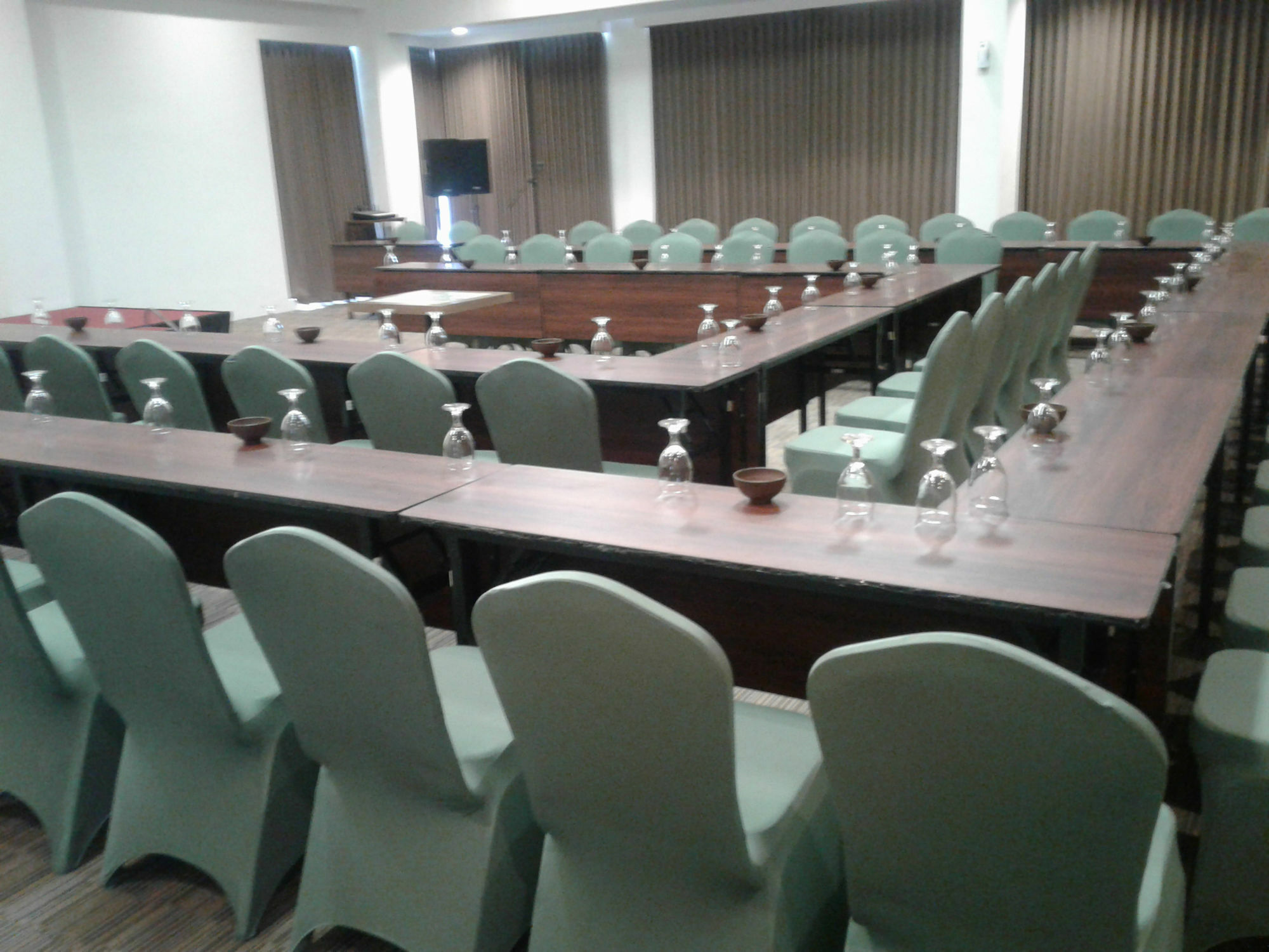 Opi Indah Hotel Palembang Extérieur photo